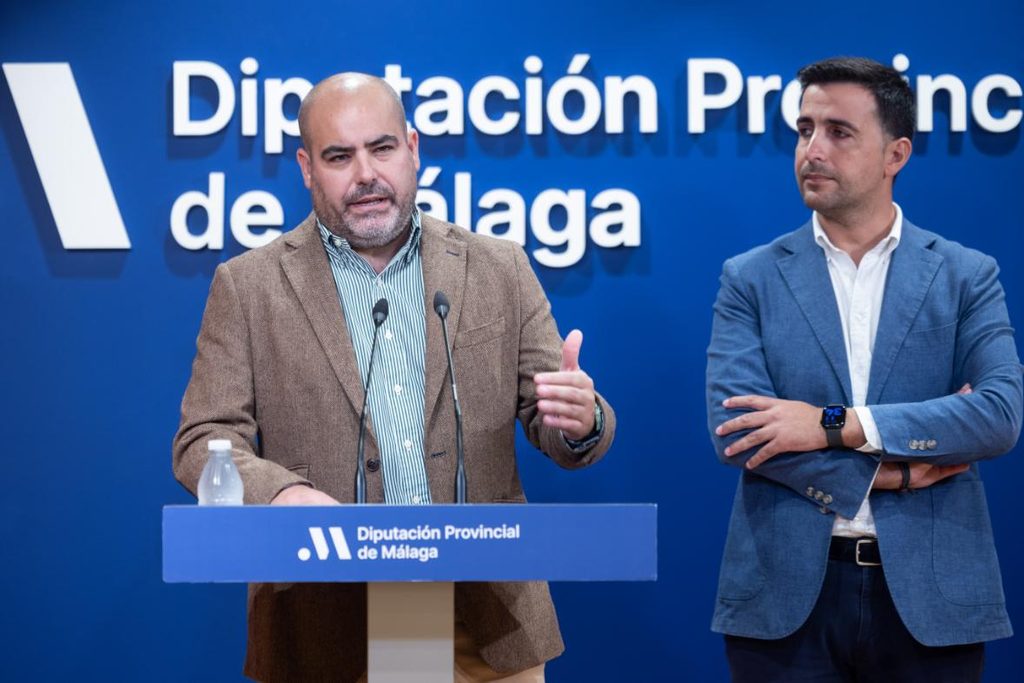 Alcalde de Yunquera durante la presentación de la Feria del Vino y la Castaña 2026